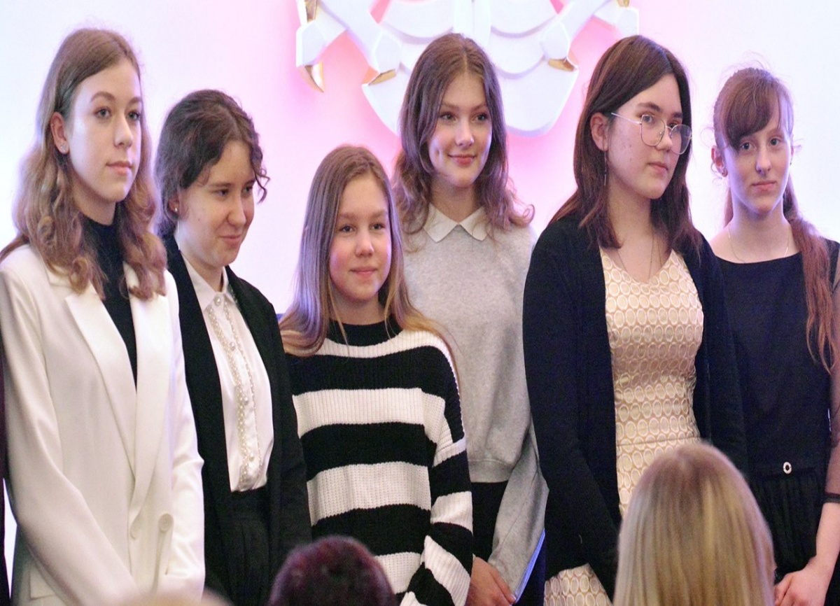 ZDJĘCIE: MGOK SĘDZISZÓW MAŁOPOLSKI  Kobiety zdominowały konkurs talentów poetyckich