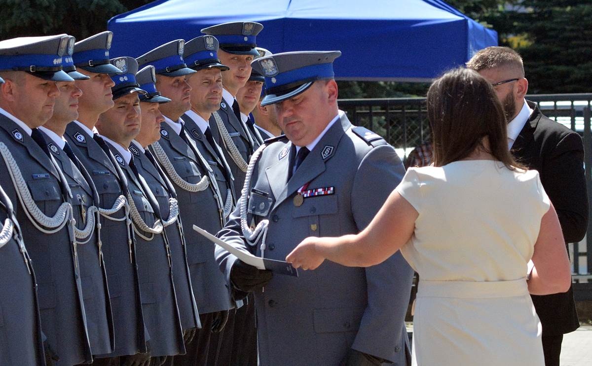 FOTO: KPP ROPCZYCE Uroczysty apel ropczyckiej policji z okazji święta
