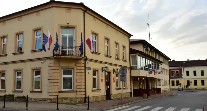 ZDJĘCIE: W. NAJA W siedzibie Urzędu Miejskiego w Ropczycach pod koniec roku będą roszady