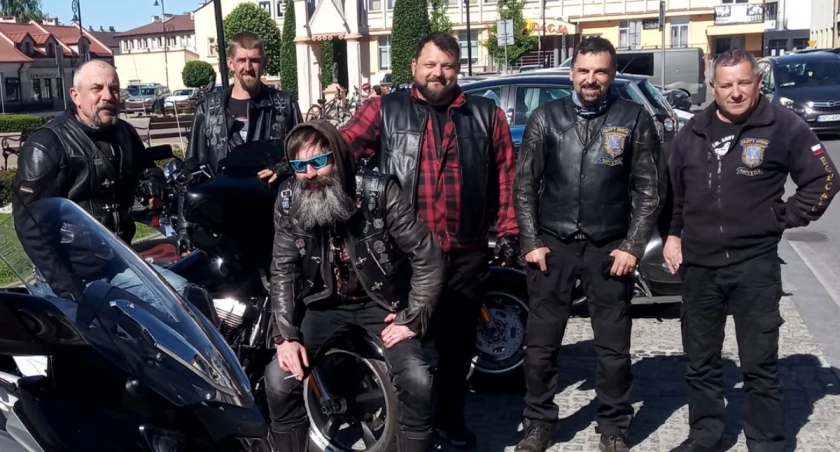 ZDJĘCIE: ZŁOTY SOKÓŁ ROPCZYCE Motocykliści z ropczyckiego klubu często wspólnie wyjeżdżają na zloty, a od kilku lat sami je organizują 