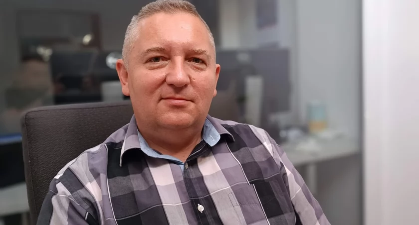 ZDJĘCIE: W. NAJA Grzegorz Wrona, w OSP Sędziszów Młp. od 30 lat, aktualnie prezes jednostki. 