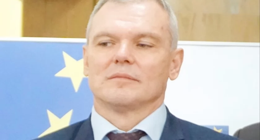 ZDJĘCIE: W. NAJA Wiesław Rygiel to członek PSL-u i w samorządzie wielokrotnie kruszył kopie z przedstawicielami PiS-u, w tym bezpośrednio z Anną Sroką. W poprzedniej kadencji, ale i w obecnej, oboje zasiadają w Radzie Powiatu, tyle, że po przeciwnych stronach. Teraz Sroka weszła do Rady Nadzorczej TBS-u, czyli ciała, które kontroluje prezesa tej spółki. 