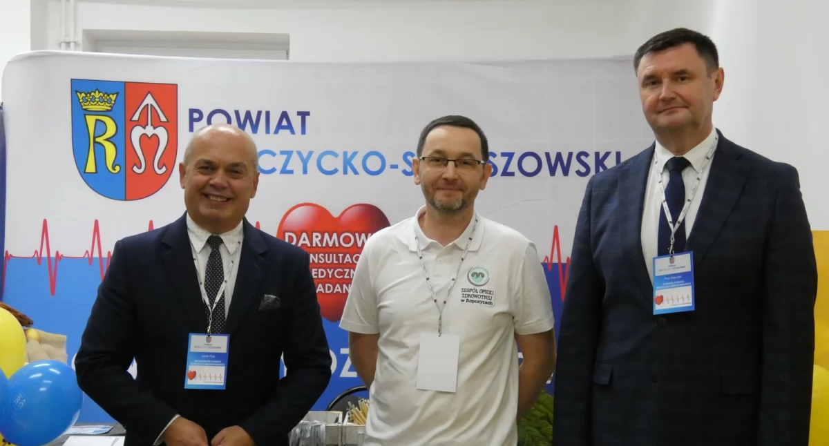 Zdrowie, Powiatowy Dzień Zdrowia przyciągnął tłumy mieszkańców Ponad pół tysiąca osób przyciągnął Powiatowy Dzień Zdrowia zorganizowany niedzielę października Mieszkańcy korzystali bezpłatnych badań porad lekarzy - zdjęcie, fotografia