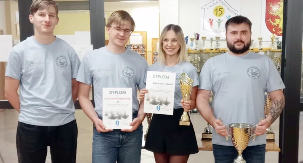 Szachy, Awans szachistów Skoczka - zdjęcie, fotografia