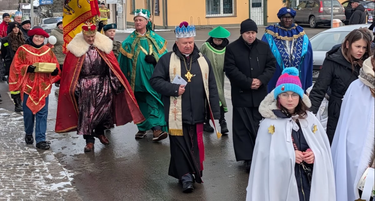 Wielopole Skrzyńskie Orszak Trzech Króli 2026 wchodzi na Rynek