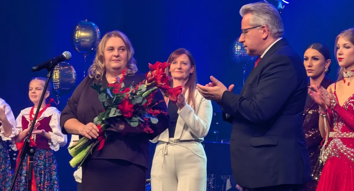 Agnieszce Róg (przy mikrofonie) obowiązki dyrektora Centrum Kultury powierzył burmistrz Kazimierz Moskal. Tutaj razem po Koncercie Noworocznym 2026, który był wielkim egzaminem, zdanym na piątkę. 