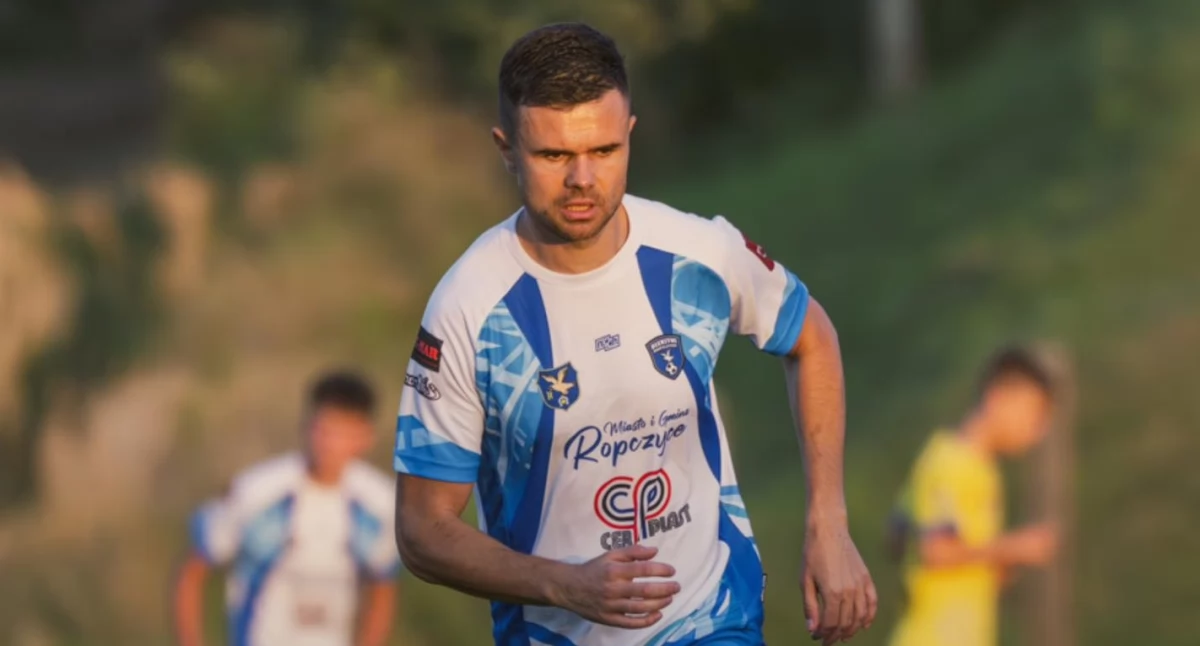 FOTO: BŁĘKITNI ROPCZYCE - Przygoda Tomasza Tragarza z Błękitnymi Ropczyce trwała tylko jeden sezon.