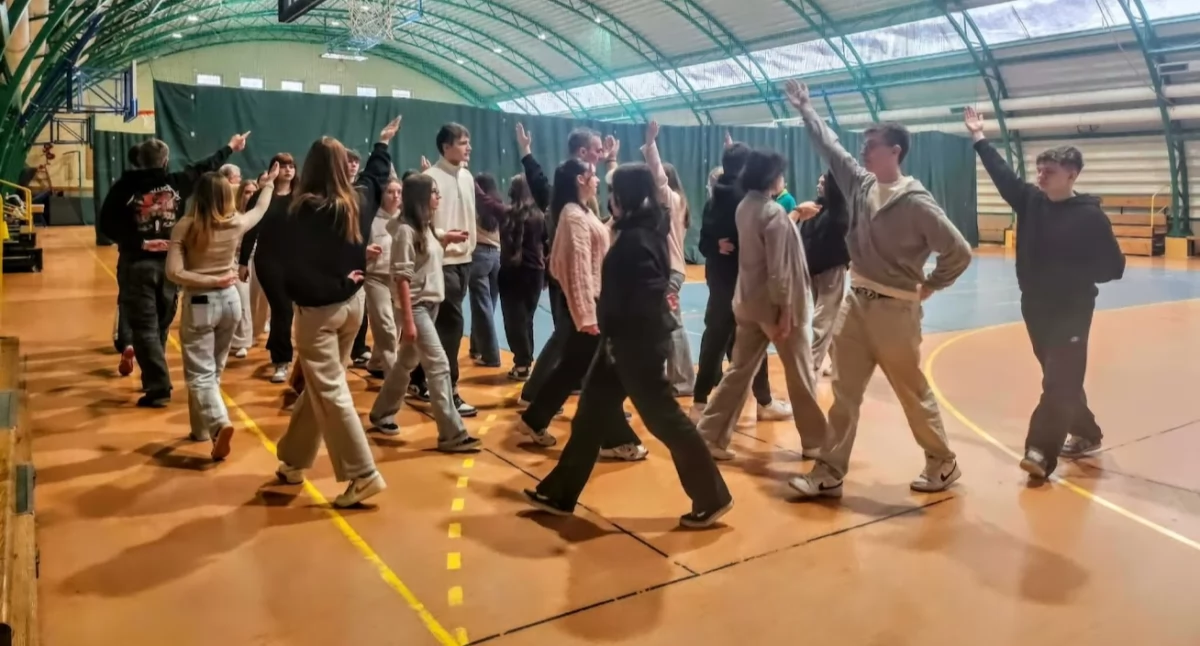 Próba poloneza w LO Sędziszów Małopolski przed studniówką 2026 