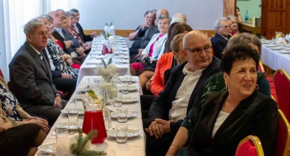 Uczestnicy Gminnego Dnia Seniora podczas spotkania w GOK Wiercany