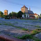 ZDJĘCIE: W. NAJA W tej chwili parking na przeciwko kościoła jest utwardzony wiekowymi...