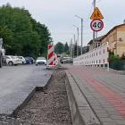 ZDJĘCIE: W. NAJA Tydzień przed odbiorem chodnik był gotowy, brakowało tylko wypełnienia...