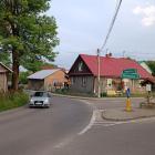 Drewniany budynek po lewej też zostanie zburzony