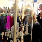 FOTO: S. OSKARBSKI - Wystawę porcelanowych figurek świętych można oglądać w PCEK do 8...
