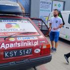 ZDJĘCIE: W. NAJA Samochód zdobią naklejki donatorów, którzy przekazali datki na domy...