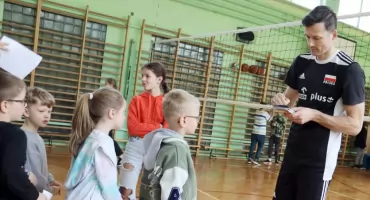 Zdradził im sekret swojego sukcesu. Lekcje siatkówki pod okiem mistrza świata Rafała Buszka