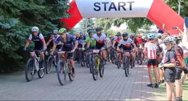Upał i mordercza trasa. W ropczyckim Maratonie MTB 2024 zawodnicy walczyli przede wszystkim ze swoimi słabościami