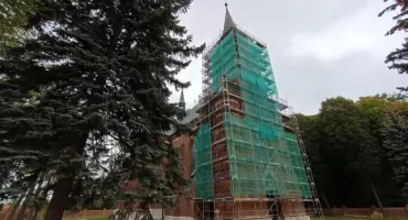 Koniec remontu elewacji kościoła w Lubzinie