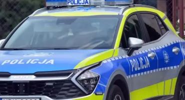 Kierowca zatrzymany w Łączkach Kucharskich za nadmierną prędkość okłamał policję i naruszył sądowy zakaz 