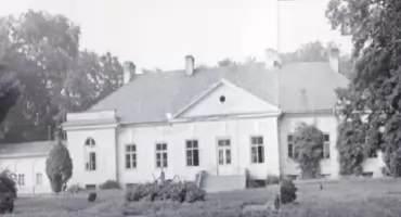 Pałac w Witkowicach – między klasycyzmem  a pamięcią o rodzie Dembińskich