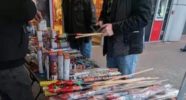 Sylwester 2025 w powiecie ropczycko-sędziszowskim. Policja apeluje: Poznaj przepis na bezpieczną zabawę!