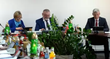 Szukasz stabilnej pracy? Starostwo Powiatowe w Ropczycach zatrudni referenta „od zaraz”