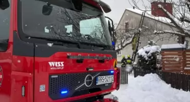Pożar sadzy w Czarnej Sędziszowskiej. Strażacy w akcji