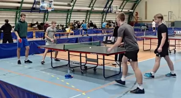 Emocjonująca Licealiada w Sędziszowie Małopolskim. Młodzi pingpongiści walczyli o awans