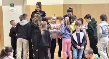 Ferie tuż-tuż! Uczniowie z Sędziszowa Małopolskiego już wiedzą, jak wypoczywać bezpiecznie